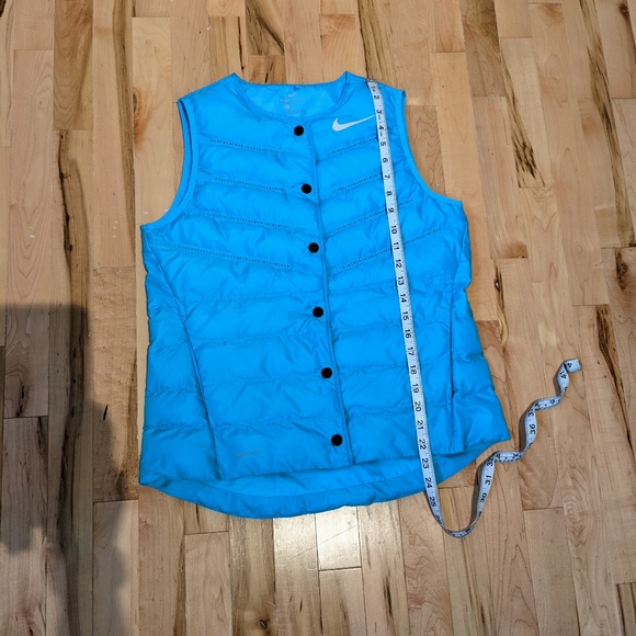 Nike Aeroloft Vest. Size S. EUC. - Picture 10 of 11